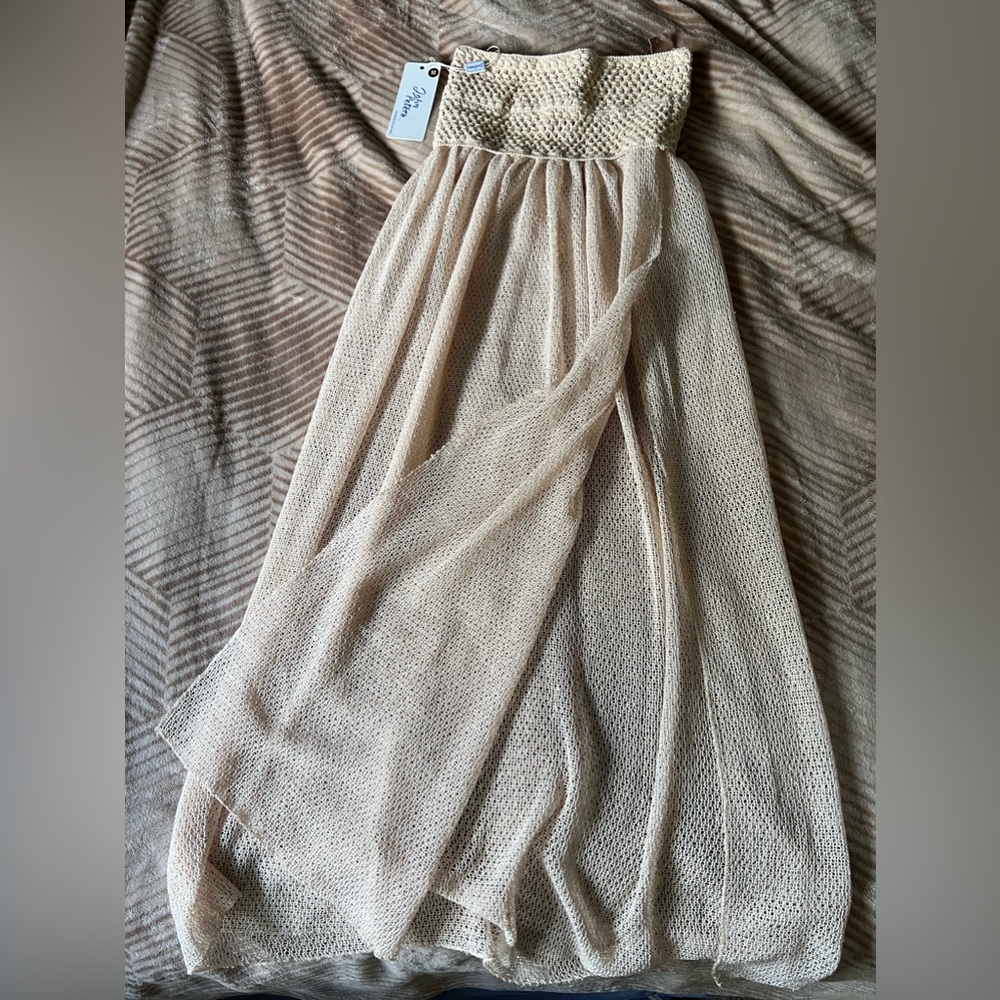 Beige mesh maxi skirt with slit
